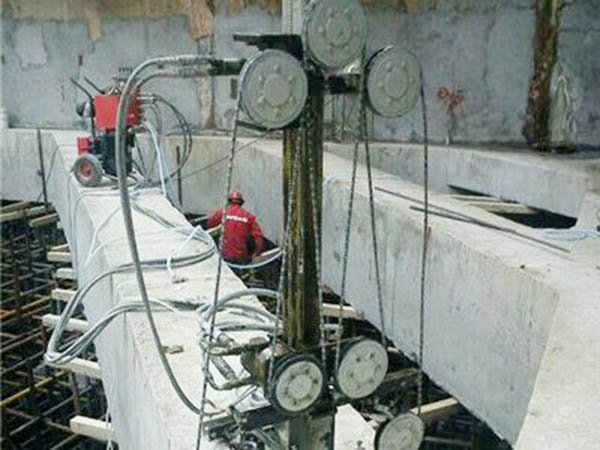 地铁支撑梁切割